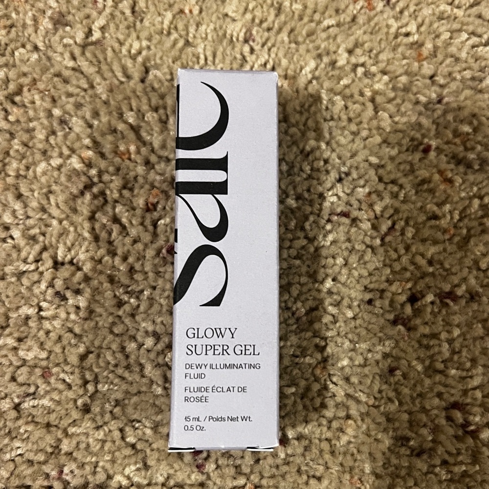 NEW Saie Glowy Super Gel